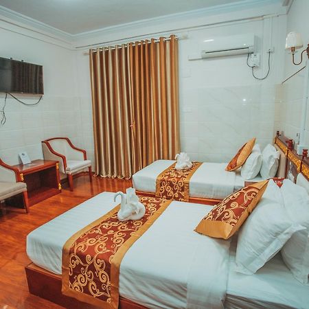 Amber Palace Hotel Myitkyina Bagian luar foto