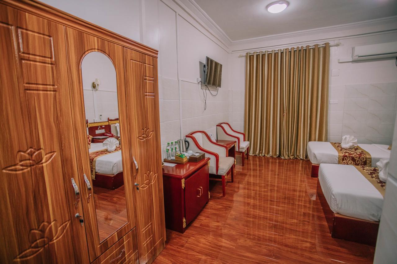 Amber Palace Hotel Myitkyina Bagian luar foto