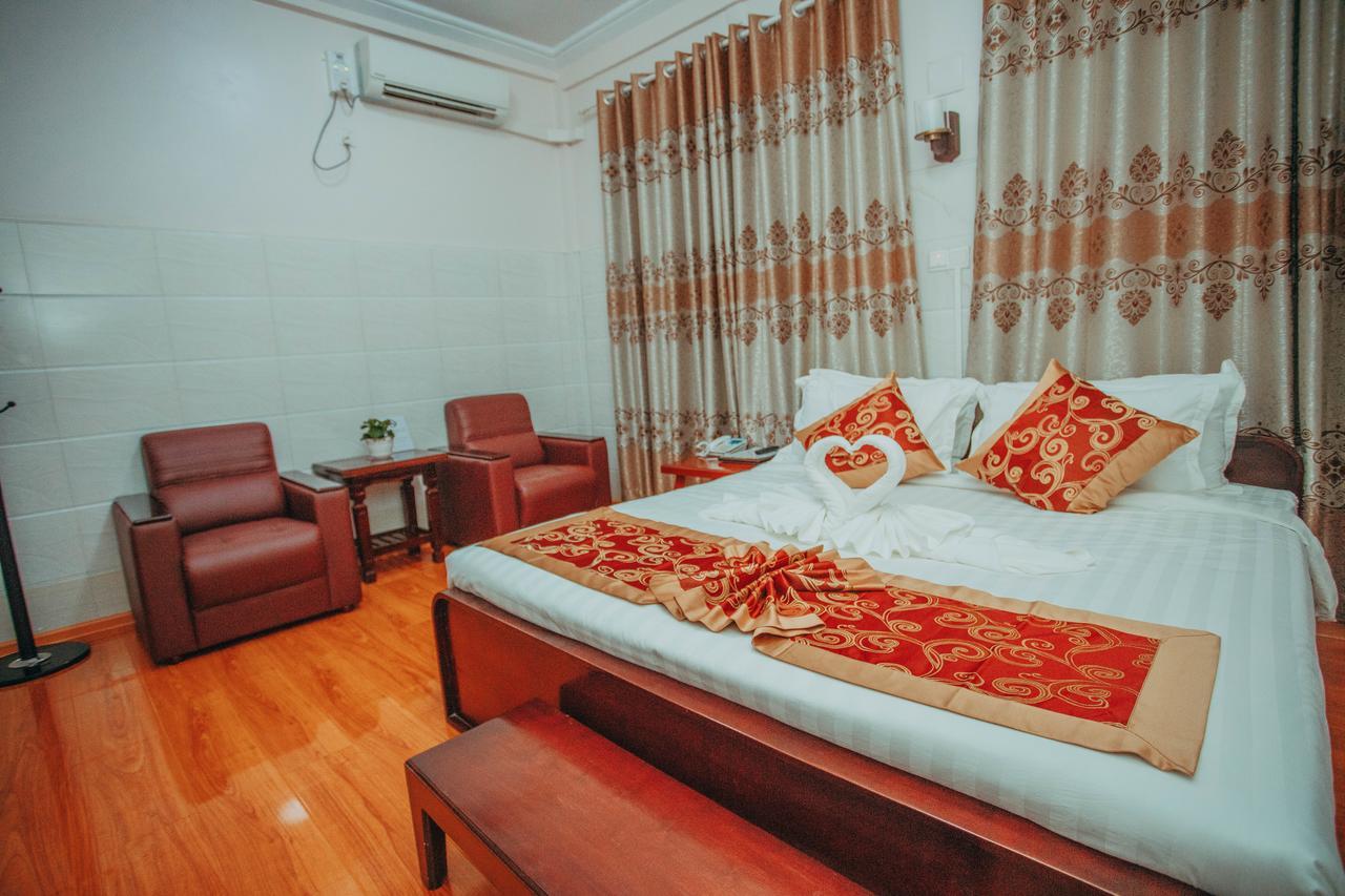 Amber Palace Hotel Myitkyina Bagian luar foto